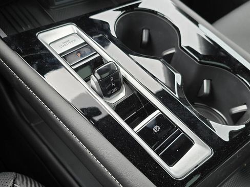 New 2026 Volkswagen Atlas Cross Sport SE AWD/4WD image 27