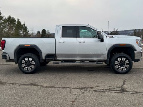 Used 2023 GMC Sierra 2500 SLT w/ SLT Premium Package image 2