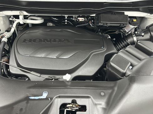 Used 2025 Honda Ridgeline Sport+ image 23