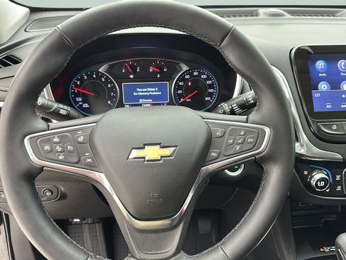 Used 2024 Chevrolet Equinox Premier AWD/4WD image 18