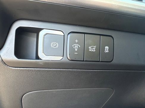 Certified 2025 Hyundai Santa Fe SEL FWD image 17