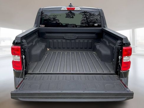 Used 2025 Ford Maverick XLT w/ Equipment Group 302A AWD/4WD image 7