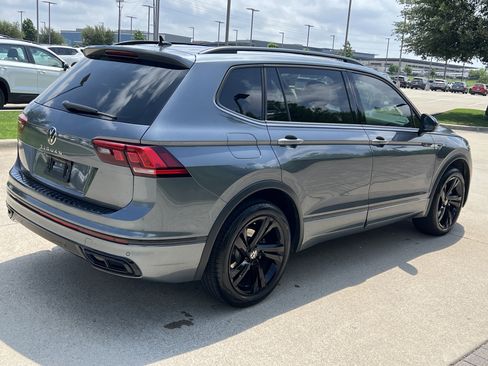Certified 2024 Volkswagen Tiguan SE R-Line FWD image 10