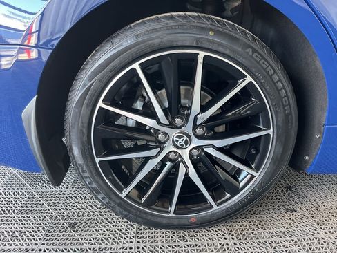 Used 2023 Toyota Camry SE w/ Cold Weather Package image 28