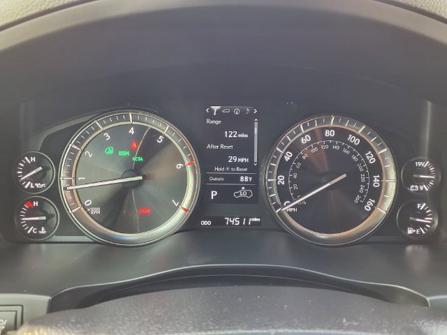 Used 2018 Lexus LX 570 4WD w/ Luxury Package image 11