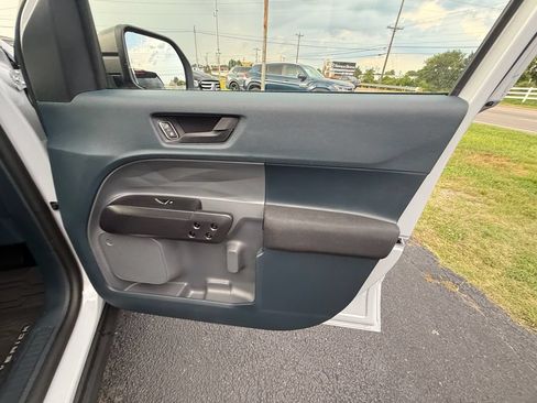 Used 2025 Ford Maverick XL FWD image 22