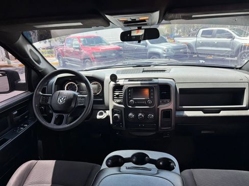 Used 2019 RAM 1500 Express w/ Express Value Package AWD/4WD image 9