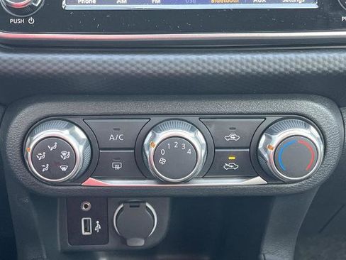 Certified 2024 Nissan Kicks S image 5