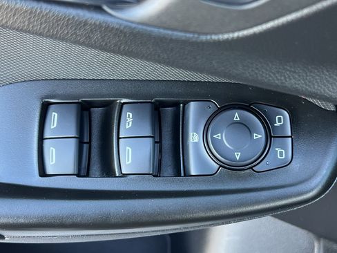 Used 2023 Chevrolet TrailBlazer RS w/ Convenience Package image 12