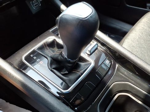 Used 2022 Jeep Compass Limited AWD/4WD image 18