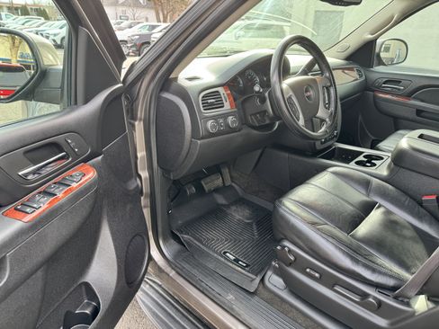 Used 2013 GMC Yukon SLT image 11