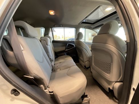 Used 2008 Toyota RAV4 Limited image 18