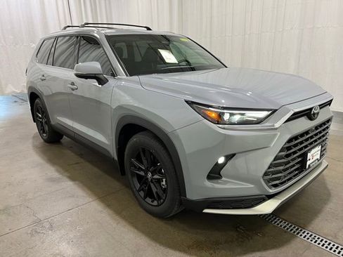 New 2026 Toyota Grand Highlander AWD Hybrid image 2