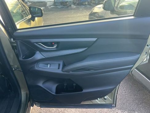 Used 2023 Subaru Ascent Premium w/ Convenience Package image 19