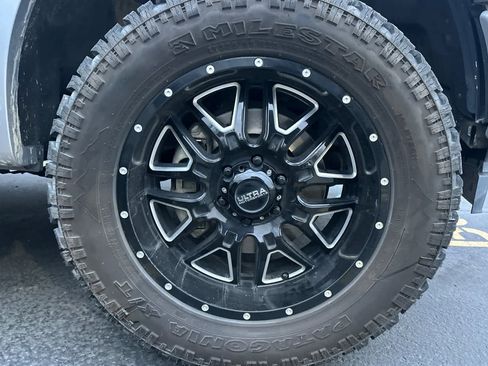 Used 2018 Ford F150 Platinum w/ Equipment Group 701A Luxury image 7