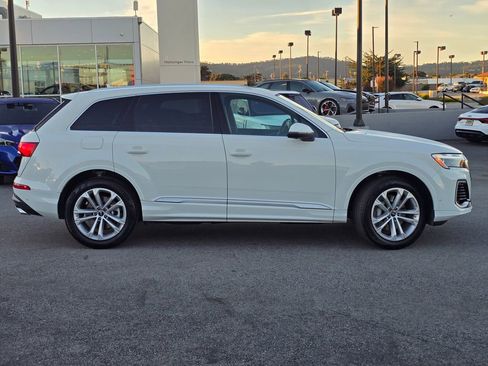 Used 2025 Audi Q7 3.0T Premium Plus image 39