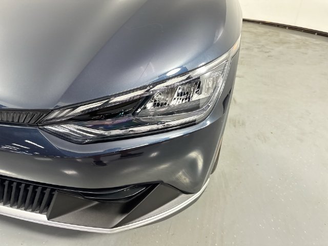 Certified 2024 Kia EV6 Light AWD/4WD image 30