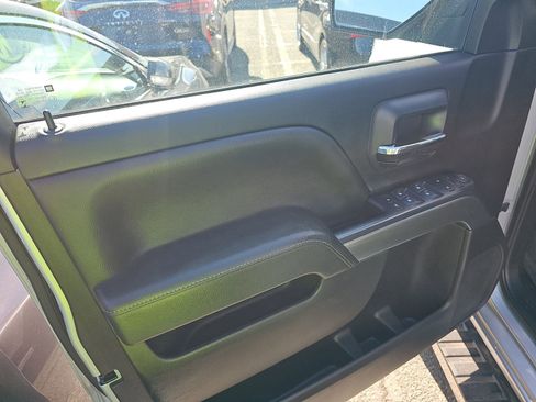 Used 2018 Chevrolet Silverado 1500 LT w/ All Star Edition image 11