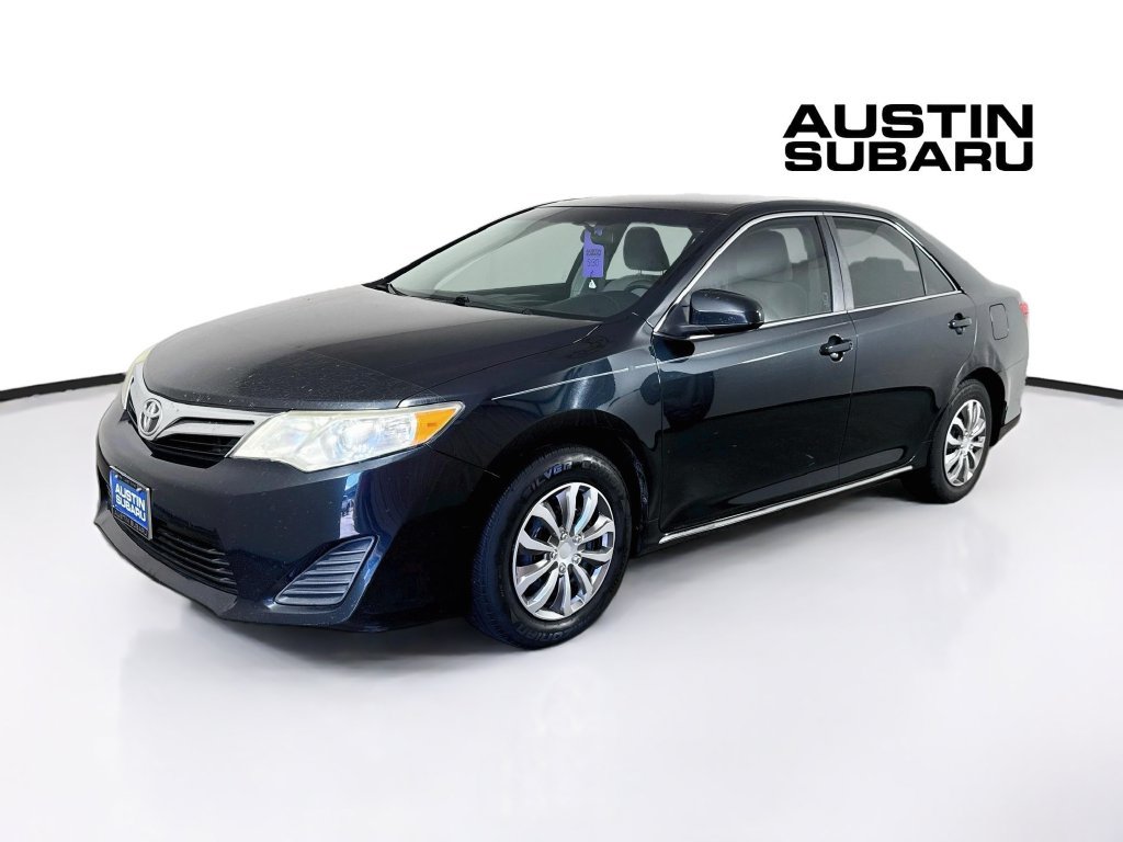 Used 2013 Toyota Camry LE FWD image 3