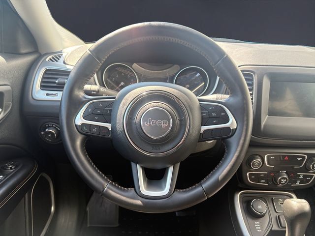 Used 2019 Jeep Compass Latitude AWD/4WD image 12