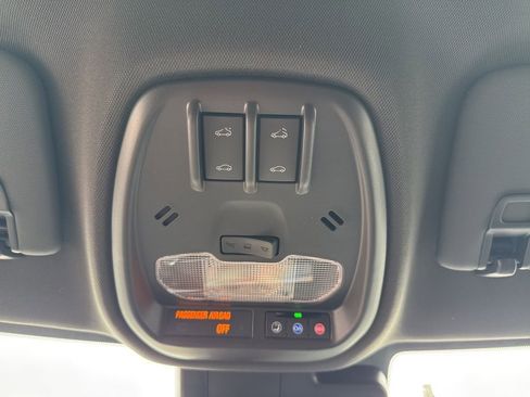 New 2026 Chevrolet Trax RS w/ Sunroof Package image 46