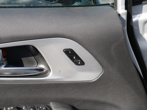 New 2026 Chrysler Pacifica Limited w/ S Appearance Package image 7