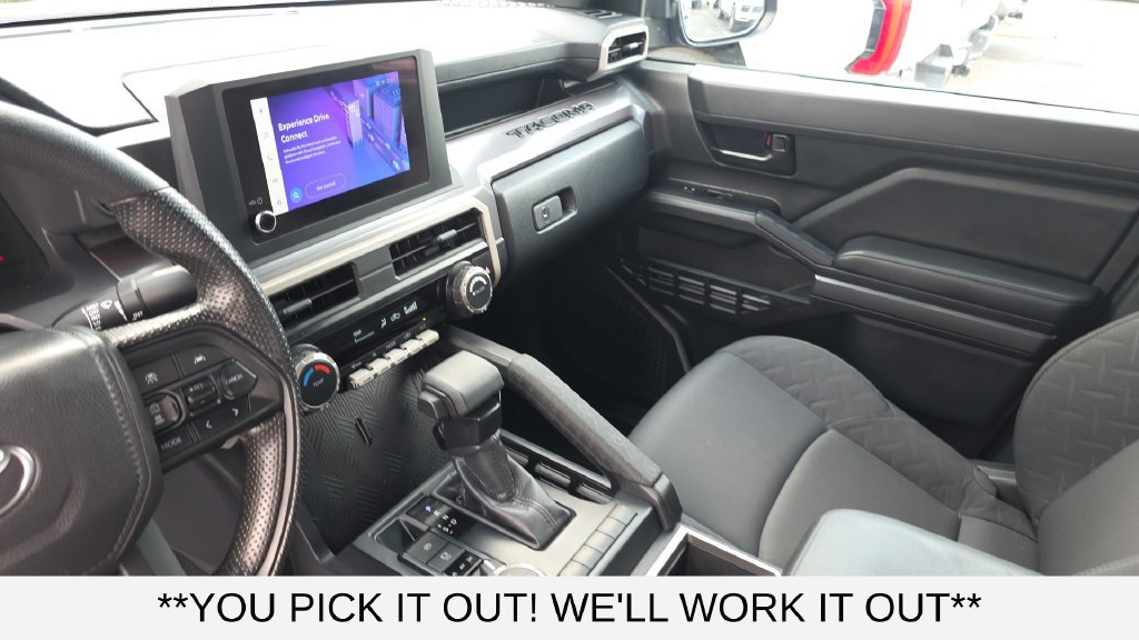 Used 2025 Toyota Tacoma SR5 AWD/4WD image 20