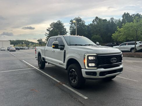 Used 2023 Ford F350 Lariat w/ Lariat Ultimate Package AWD/4WD image 5