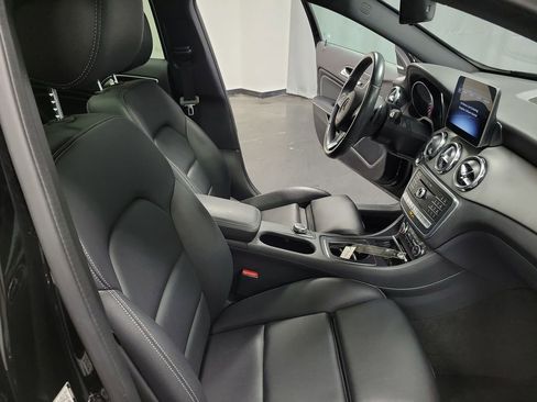 Used 2020 Mercedes-Benz GLA 250 4MATIC image 21