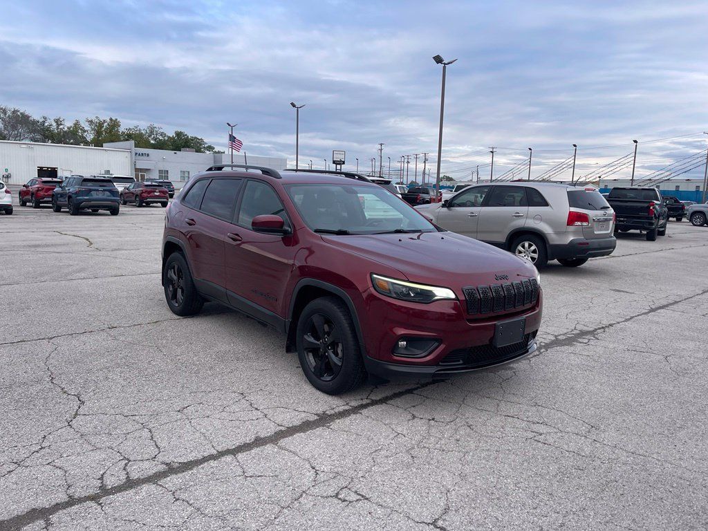 Used 2019 Jeep Cherokee Latitude Plus AWD/4WD image 7