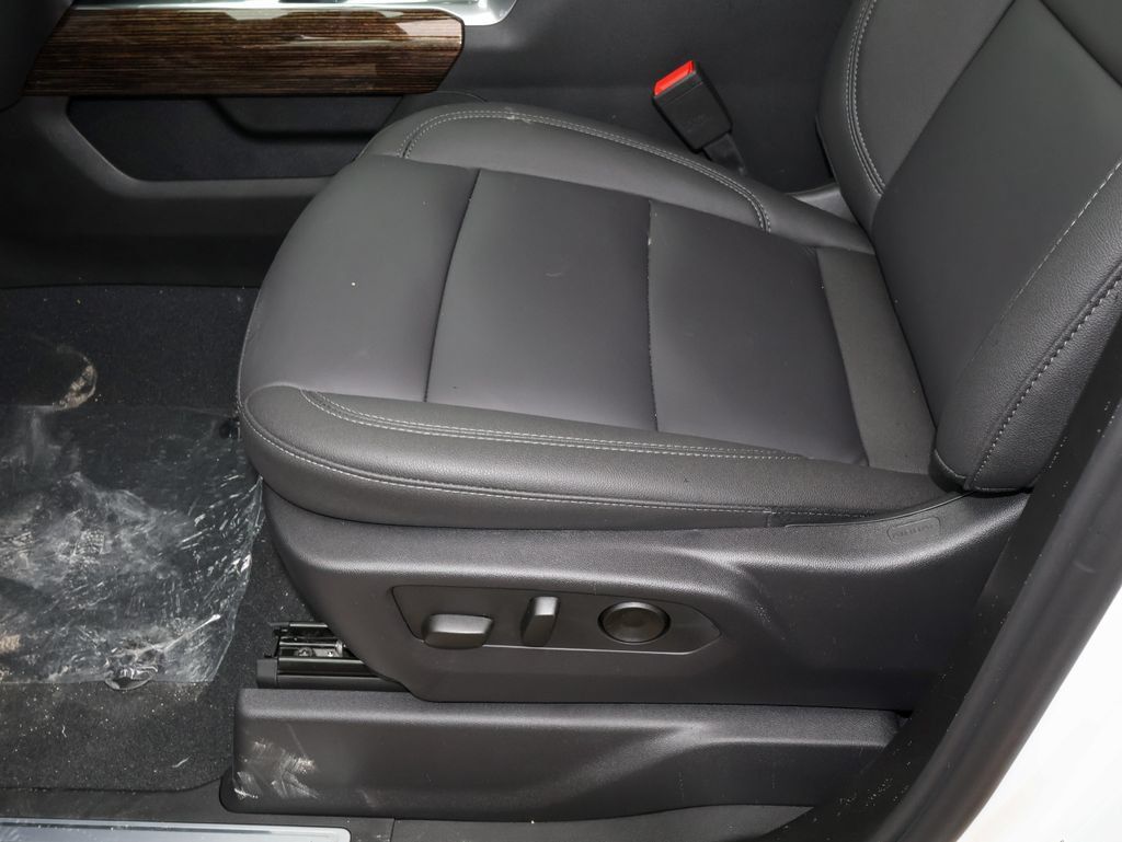 New 2026 GMC Sierra 1500 Elevation w/ Elevation Premium Package AWD/4WD image 8