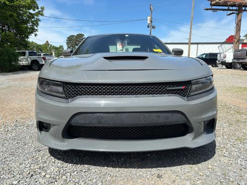 Used 2019 Dodge Charger GT RWD image 4