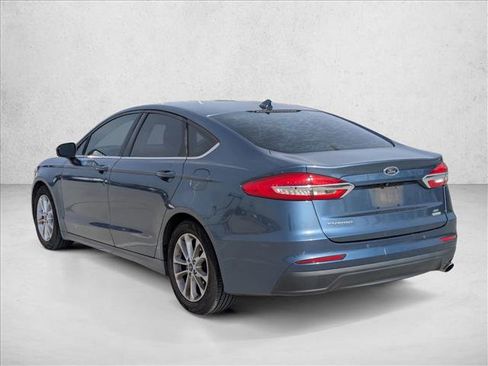 Used 2019 Ford Fusion SE image 7