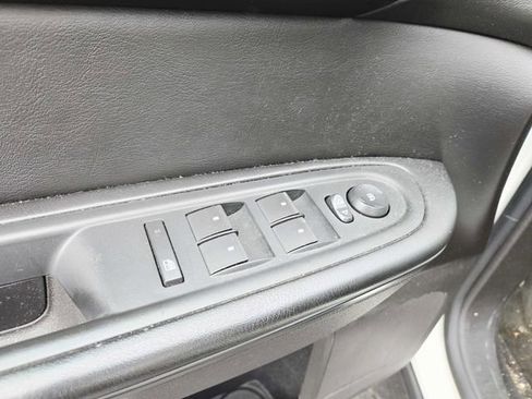 Used 2014 Chevrolet Traverse LT FWD image 18