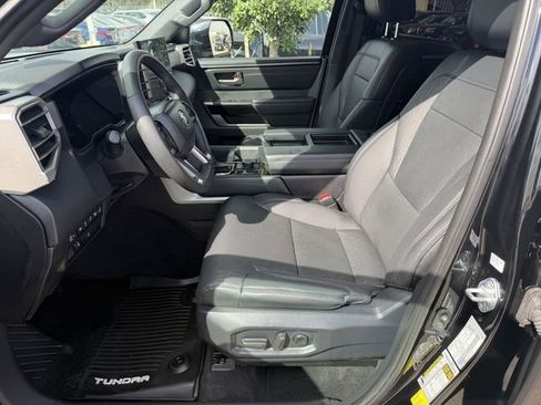 Used 2025 Toyota Tundra Limited w/ Power Package image 22