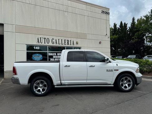 Used 2014 RAM 1500 Laramie w/ Convenience Group AWD/4WD image 3
