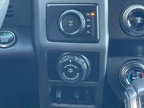 Used 2020 Ford F150 Raptor w/ Equipment Group 802A Luxury AWD/4WD image 32