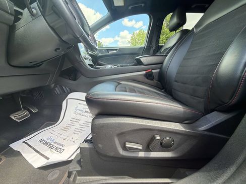Used 2022 Ford Edge ST-Line w/ Class II Trailer Tow Package AWD/4WD image 12