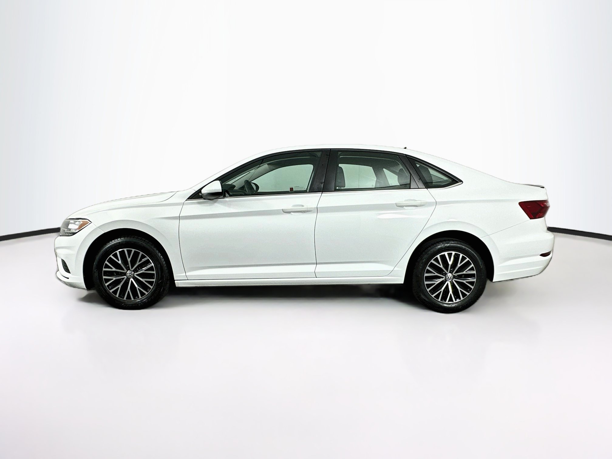 Used 2021 Volkswagen Jetta S w/ Driver Assistance Package FWD image 4