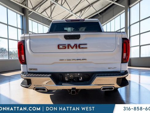 Used 2022 GMC Sierra 1500 SLT AWD/4WD image 29
