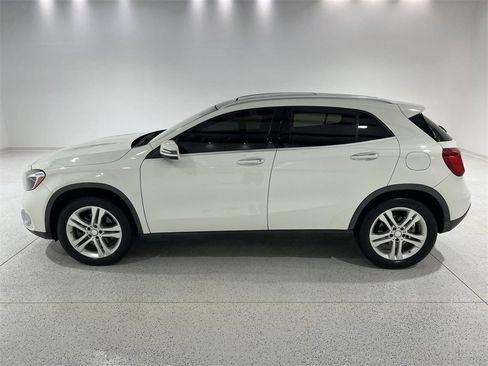 Used 2018 Mercedes-Benz GLA 250 image 1