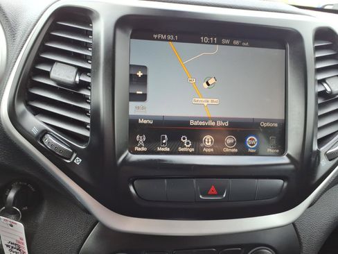 Used 2014 Jeep Cherokee Trailhawk image 18