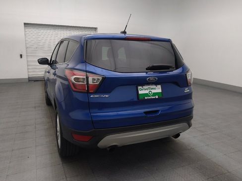 Used 2017 Ford Escape SE FWD image 6