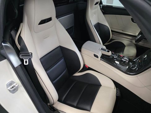 Used 2012 Mercedes-Benz SLS AMG Roadster image 20