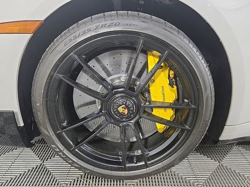 Used 2025 Porsche 911 Turbo S image 9