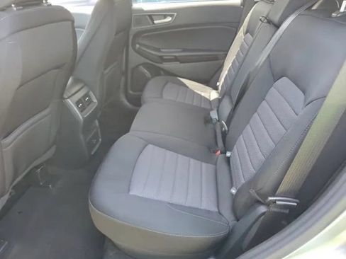 Used 2022 Ford Edge SE AWD/4WD image 5