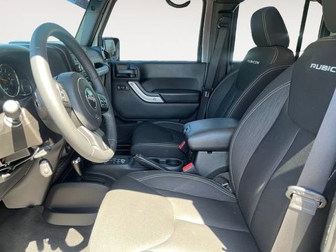 Used 2016 Jeep Wrangler Unlimited Rubicon AWD/4WD image 11