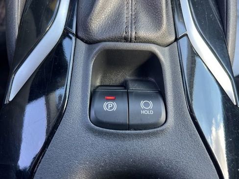 Used 2022 Toyota Corolla LE image 21