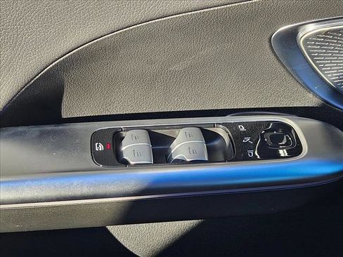 Certified 2026 Mercedes-Benz C 300 Sedan image 8