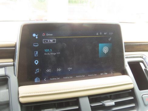 Used 2022 Chevrolet Tahoe Premier AWD/4WD image 30